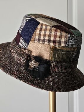 100% Wool Walking Hat Made in Ireland Size M Hanna Hats of Donegal Tweed